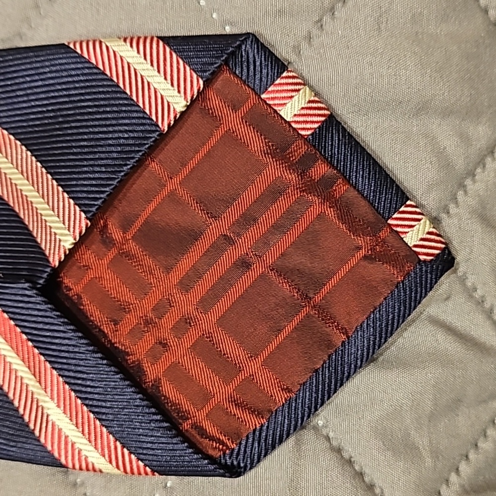 Burberry London Tie - Picture 8 of 15